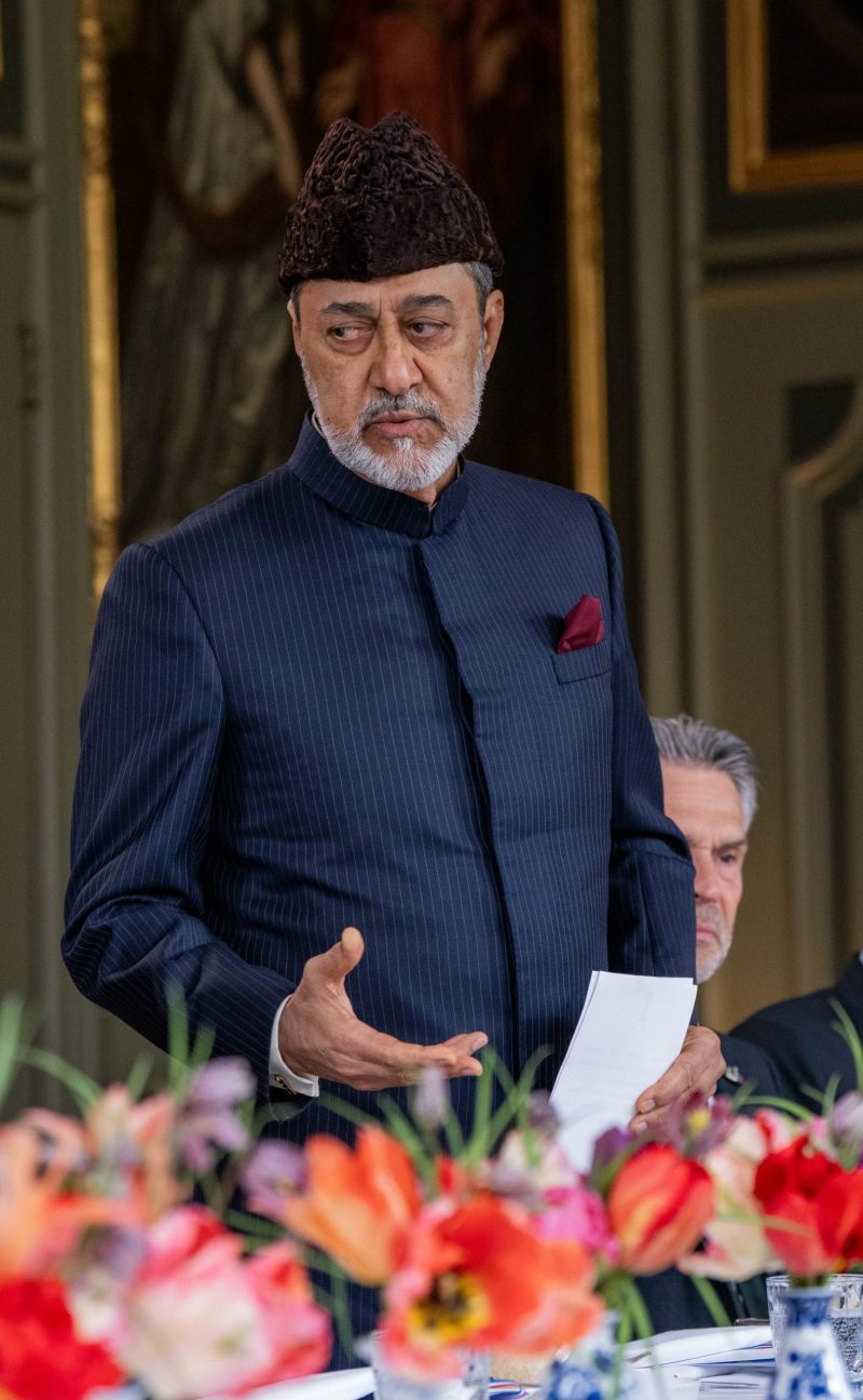 ابتهاجًا بالزيارة السّامية.. رئيسُ الوزراء الهولندي يُقيم غداء عمل