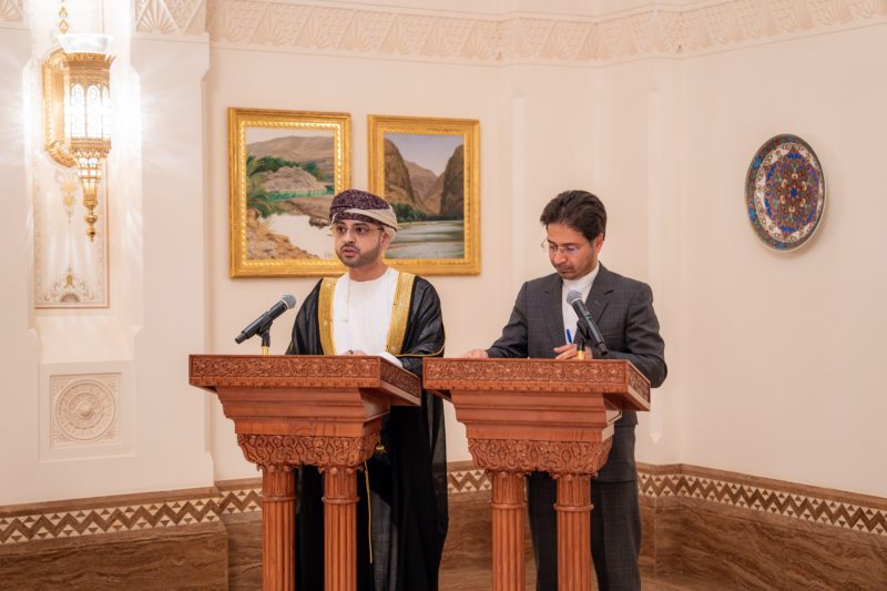 إصدار طابع بريدي مشترك بين سلطنة عُمان والجمهورية الإسلامية الإيرانية