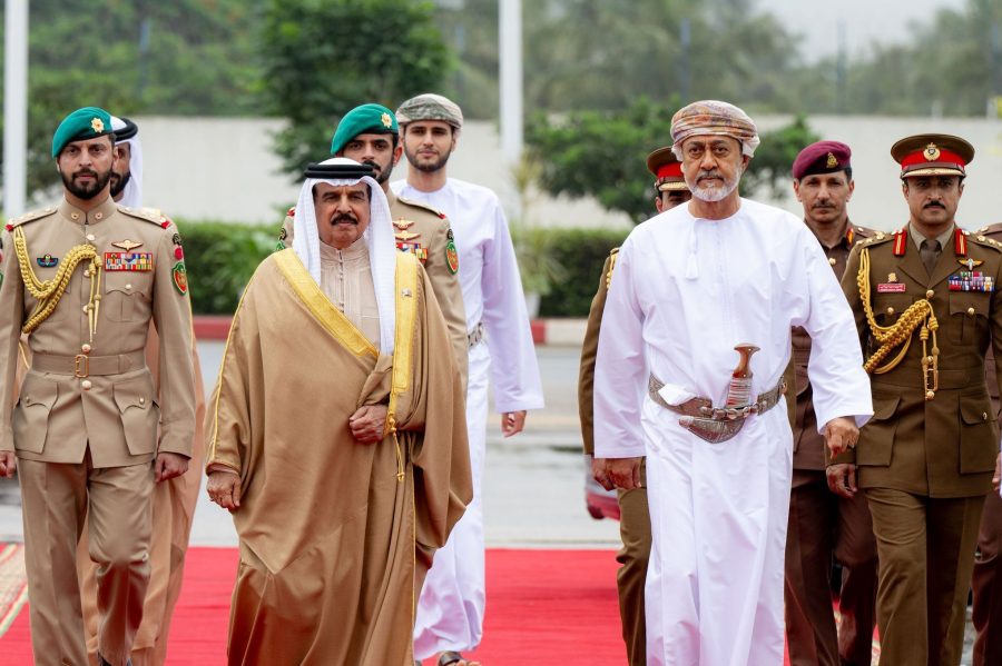 His Majesty leads farewell party for King of Bahrain