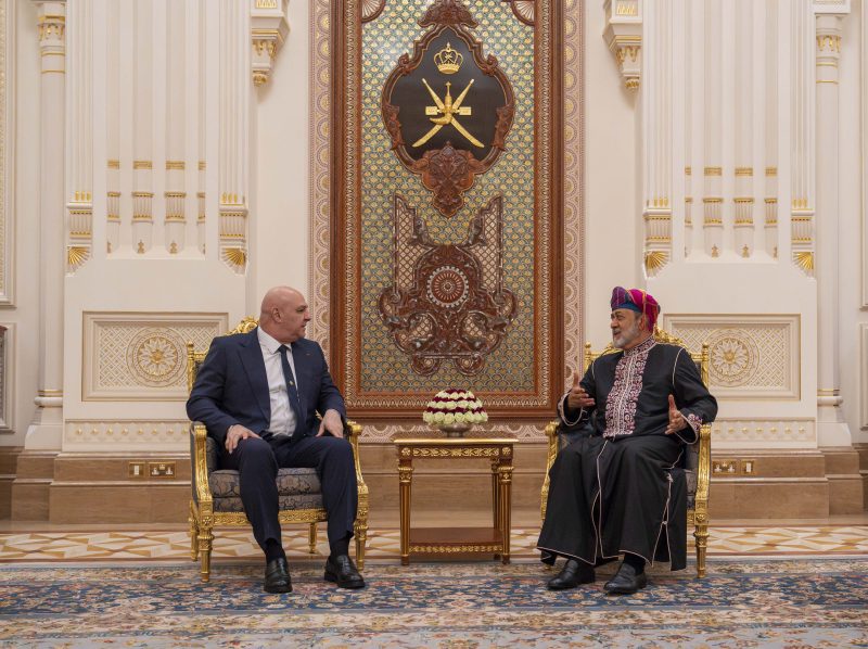 His Majesty hosts official dinner in honour of the Lebanese President