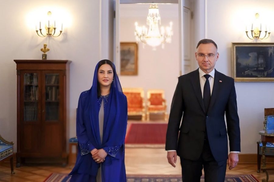 The Ambassador of the Sultanate of Oman to Germany presents papers to be respected by the Non-Resident Ambassador of the Sultanate of Oman to Poland