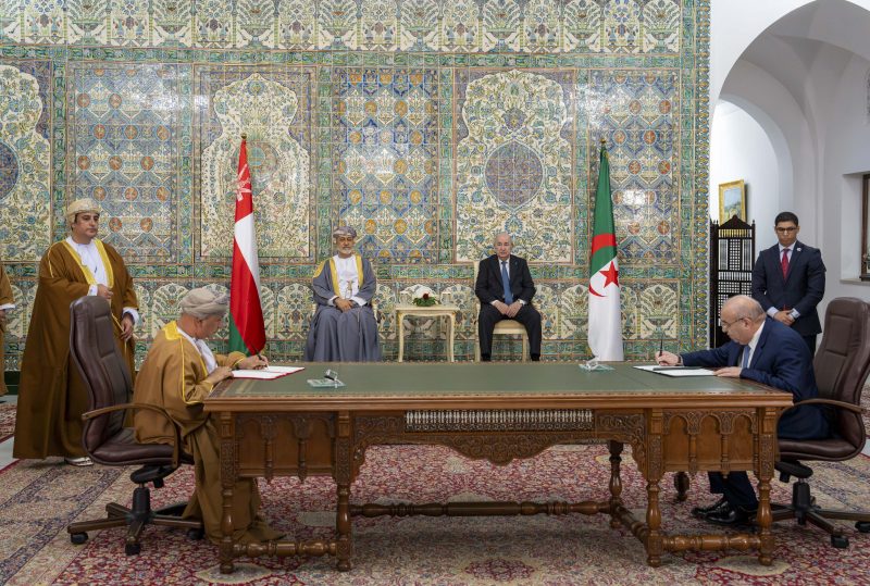 His Majesty and Algerian President witness signing of memoranda of understanding, cooperation agreements and executive programmes