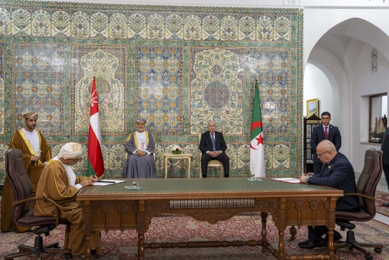 His Majesty and Algerian President witness signing of memoranda of understanding, cooperation agreements and executive programmes