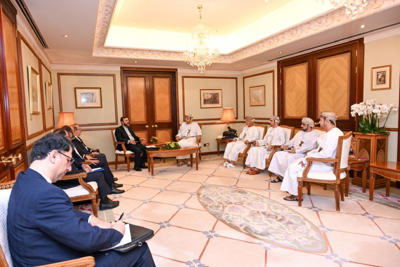 وكيل وزارة الخارجية للشؤون السياسية يستقبل مسؤولاً إيرانيًّا