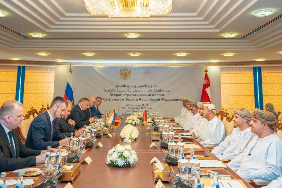 Oman and Russia hold a session of the Strategic Dialogue in Muscat
