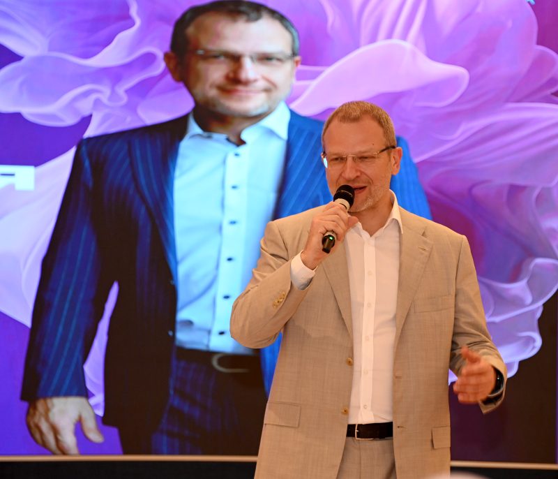 ممثلو شركات سياحية روسية يتعرفون على المقومات السياحية والتراثية في سلطنة عُمان