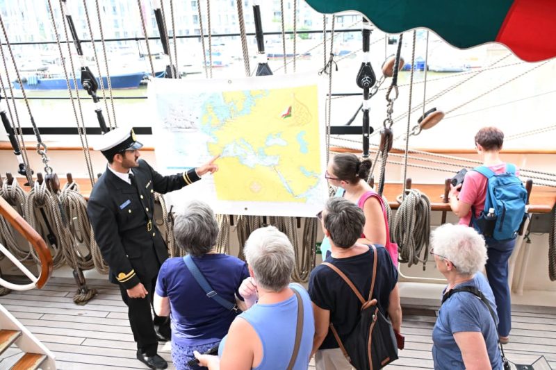 السفينة شباب عمان الثانية تصل ميناء بريمرهافن الألماني للمشاركة في مهرجان الإبحار الشراعي