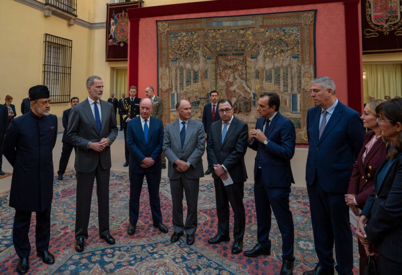 His Majesty and King of Spain meet business leaders