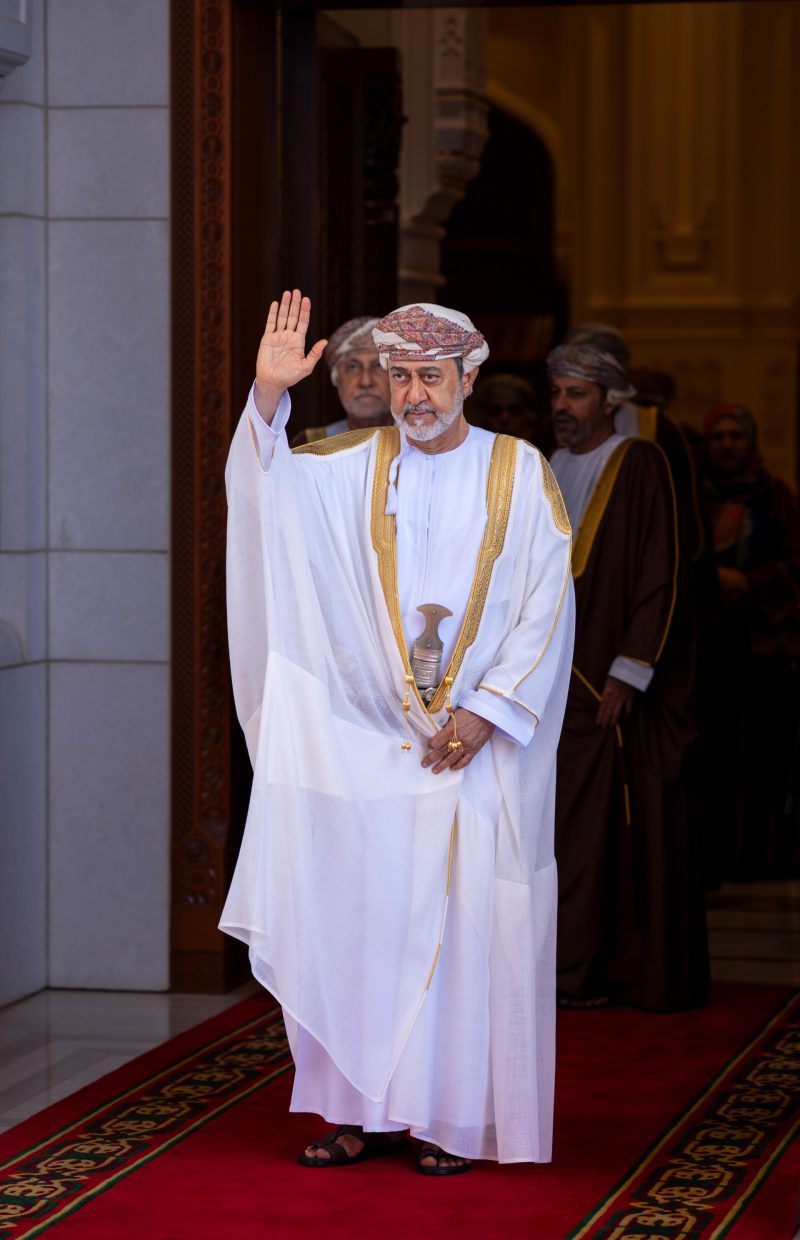 Hi Majesty hosts private luncheon, bids farewell to Iranian President