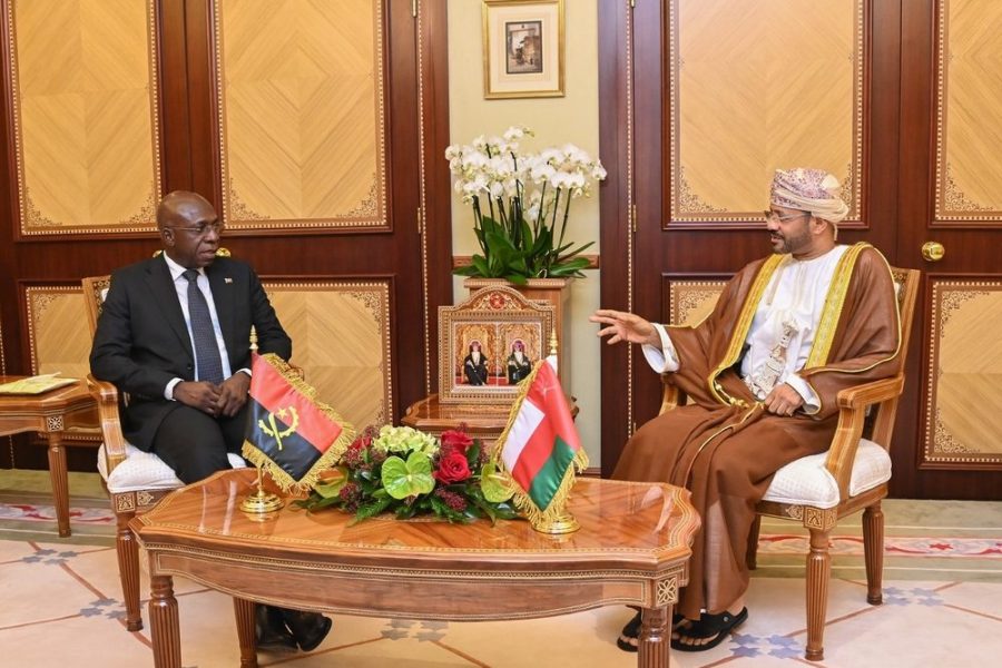 Minister meets Angolan Foreign Minister