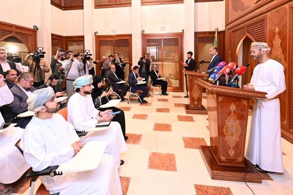 Oman and Iran hold press conference