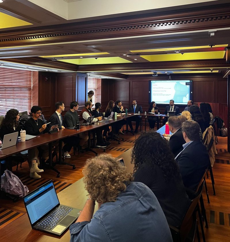 واشنطن: سفارة سلطنة عمان تستعرض جهود خفض الانبعاثات الكربونية